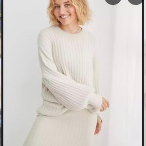 Aerie Buttercream Crew Neck Sweater
